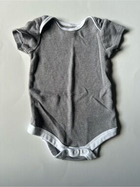 George Gray & White Striped Short-Sleeve Baby One-Piece Bodysuit